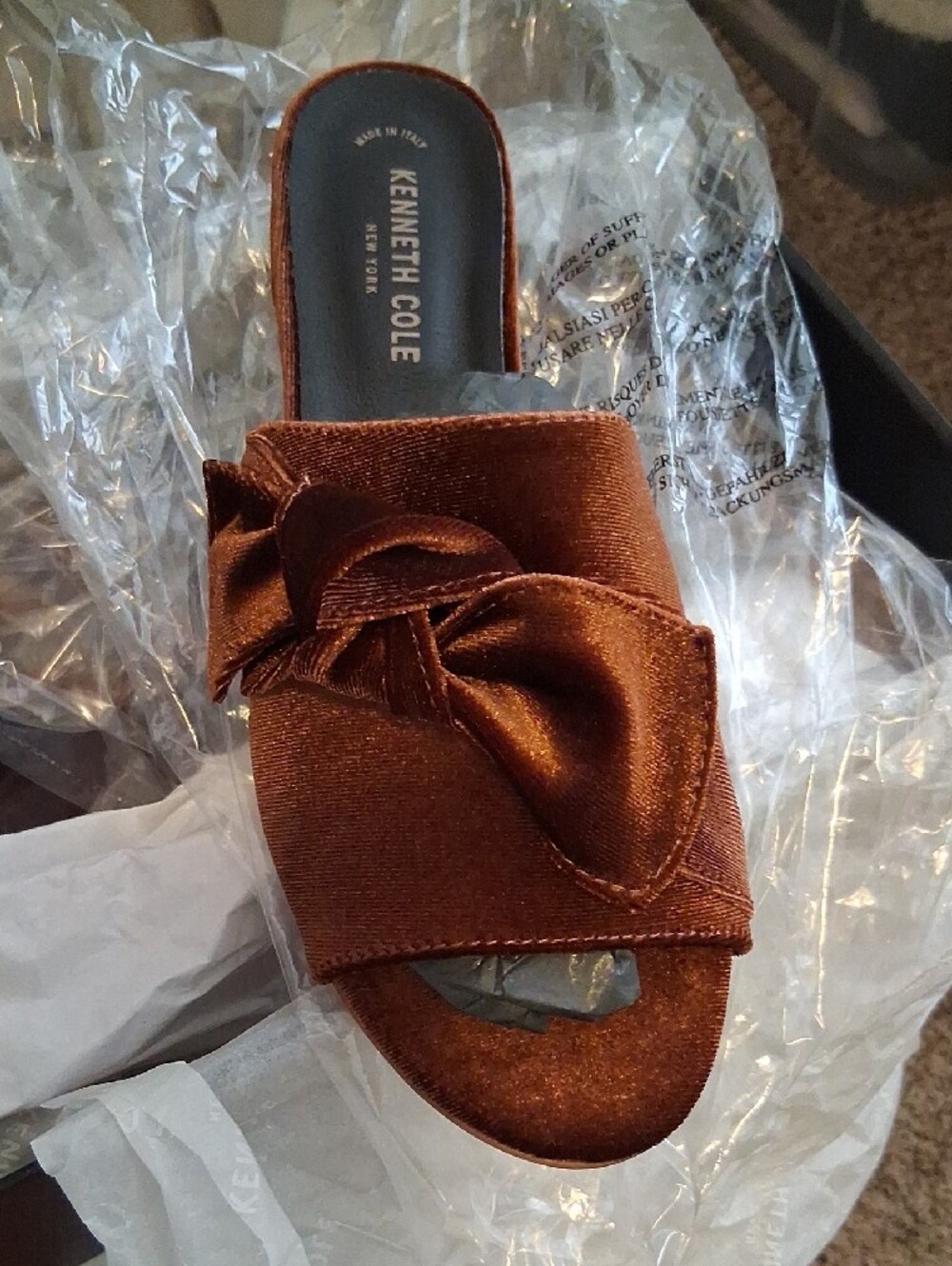 Kenneth Cole Sandal In Box - Picture 2 of 5